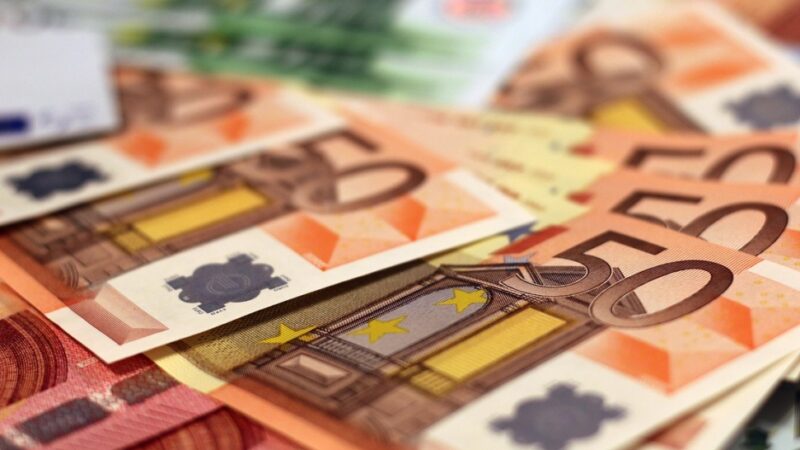 Płatności w euro teraz szybko i bez dodatkowych kosztów dzięki nowym regulacjom unijnym
